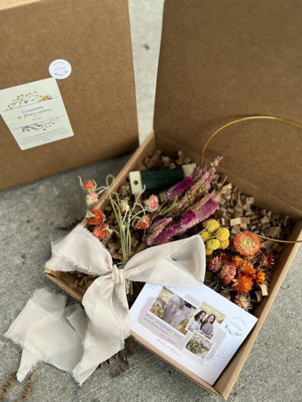 Boîte kit DIY - Couronne de fleurs séchées  🌿🌸